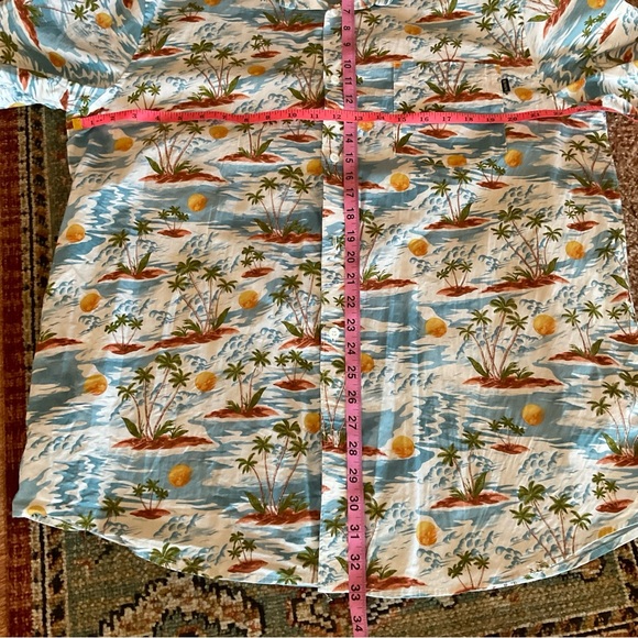 Hurley Men’s XL Hawaiian Aloha Shirt Modern Tropical Island Print Resort Style - Picture 10 of 11